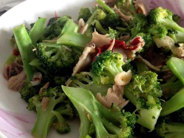 Broccoli chicken—Chinese food healthy recipe of broccoli