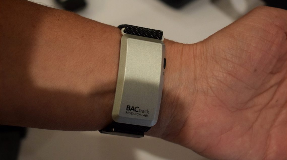 Bactrack Skyn ​​- The wearable that monitors your alcohol level