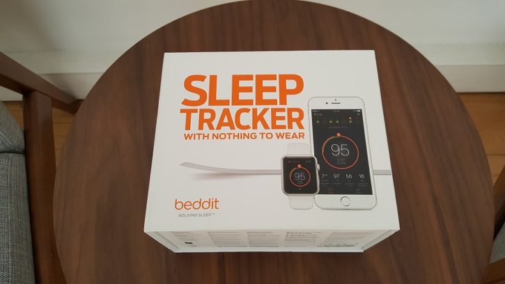 test beddit 3 sleep tracker unboxing box top view