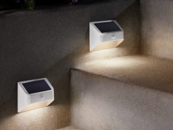 Ring unveils a range of lighting with solar panels and a bulb 2