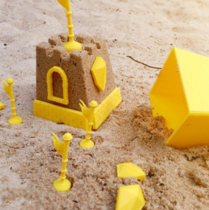 Figuriens for sandcastle via a 3D printer