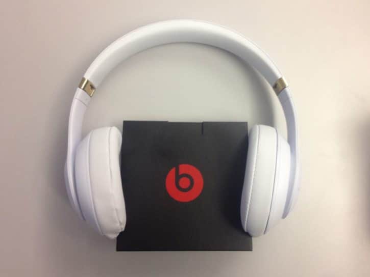 Beats, headphones, Beats Studio 3, Beats Studio 3 Wireless, Jabra Moves Wireless, smartphone, test, 