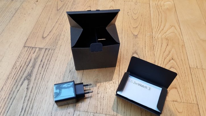 Asus ZenWatch 3 Unboxing adapter