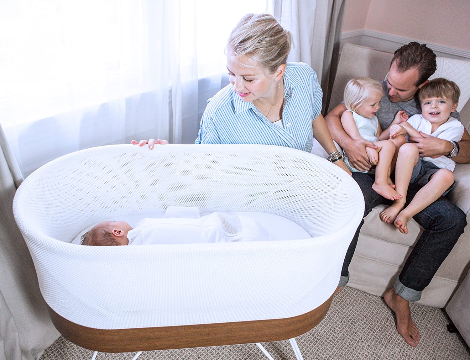 SNOO Smart Sleeper Baby Bassinet review